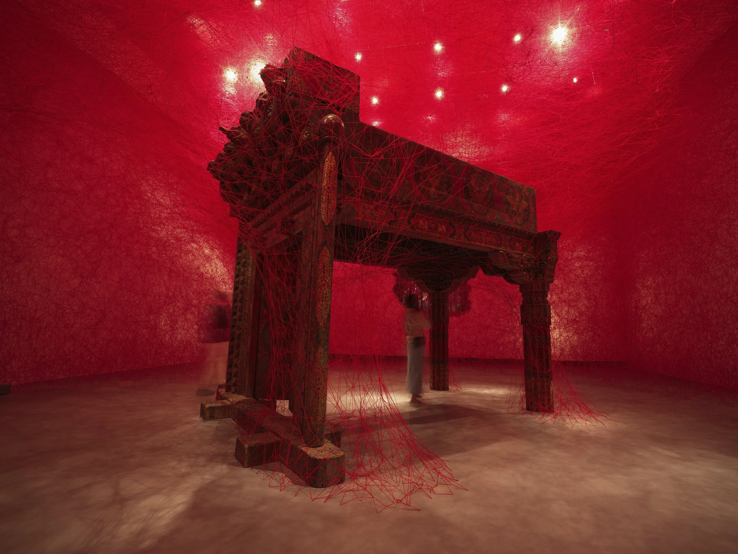 塩田千春　Chiharu Shiota CHIHARU SHIOTA–塩田千春